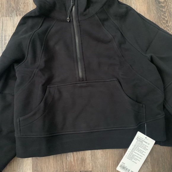 Lululemon scuba cropped 1/2 zip hoodie - Picture 3 of 3